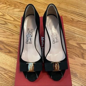 Salvatore Ferragamo Ribes Heel